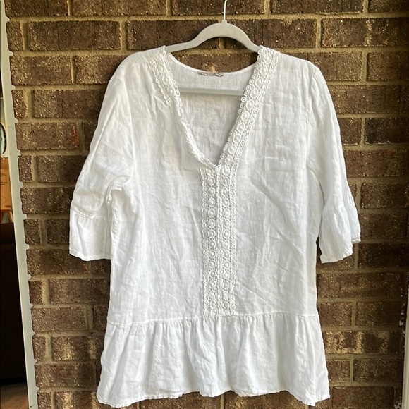 Francesca Bettini Tops - Women's White Linen V-Neck Tunic with Crochet Trim
